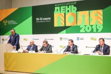 Президент НСА Корней Биждов провел встречи с законодателями и региональными органами АПК на Всероссийском дне поля